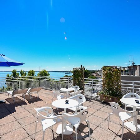Hotel Aurora Desenzano del Garda Exterior photo