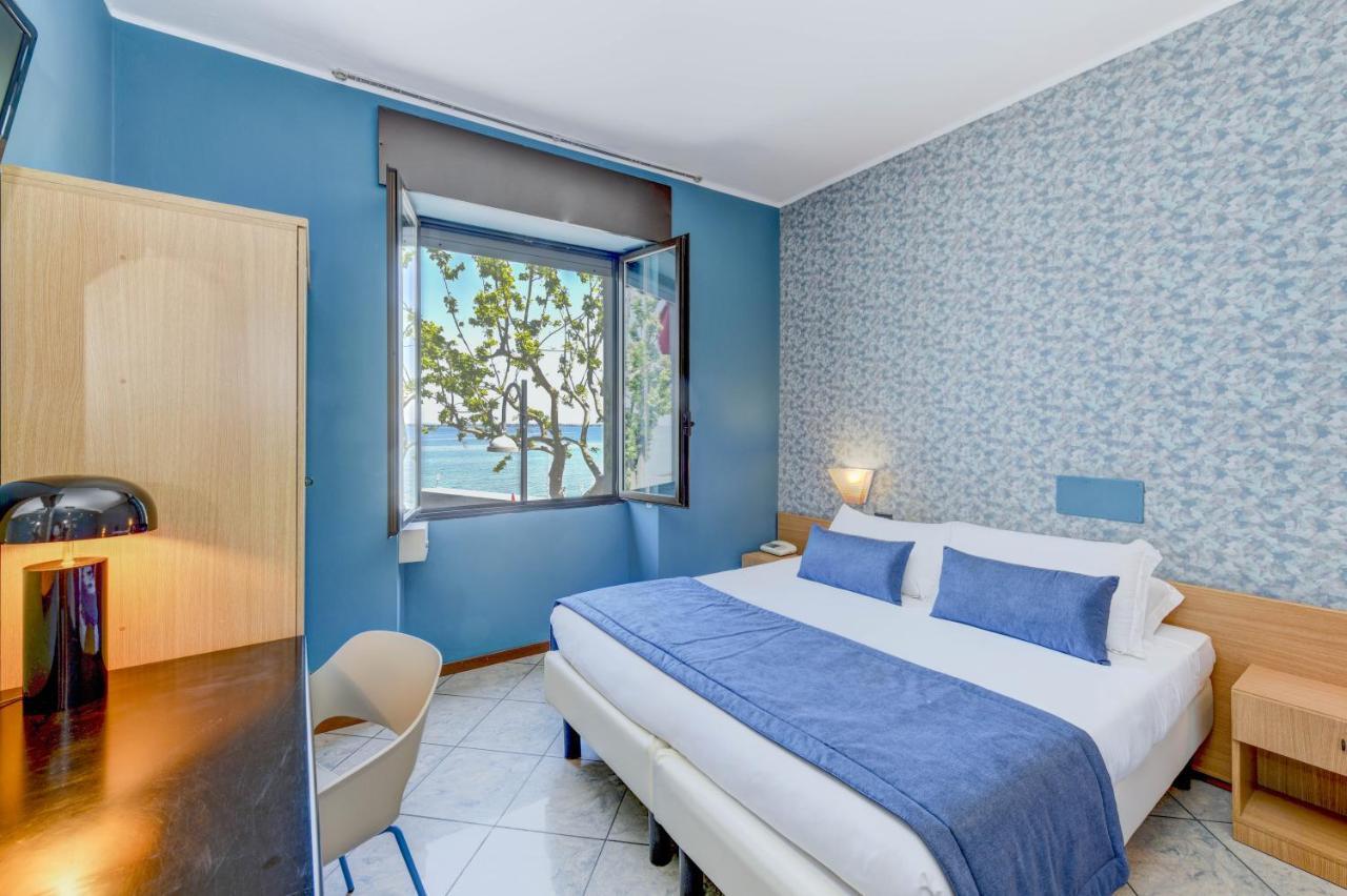 Hotel Aurora Desenzano del Garda Exterior photo