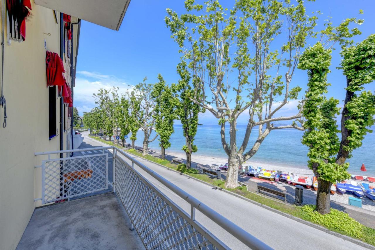 Hotel Aurora Desenzano del Garda Exterior photo